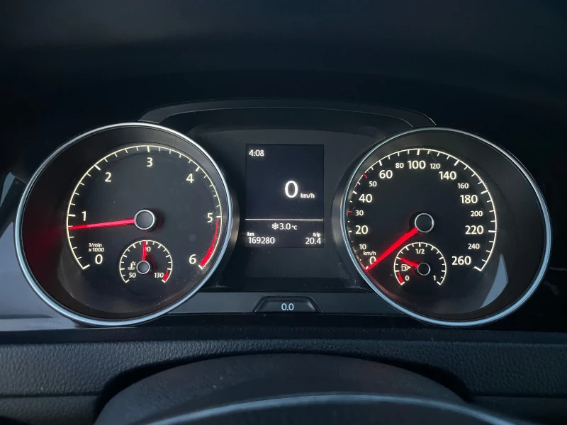 VW Golf 1.6TDI HIGHLINE BLUEMOTION EURO5B, снимка 15 - Автомобили и джипове - 52365685