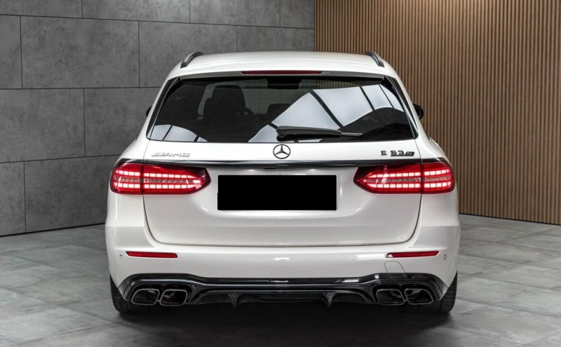 Mercedes-Benz E 63 AMG S 4Matic+ , снимка 3 - Автомобили и джипове - 52490008