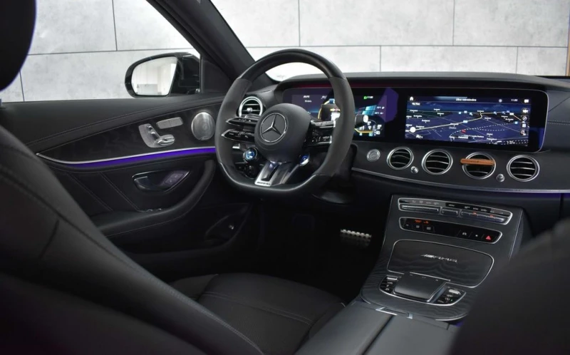 Mercedes-Benz E 63 AMG S 4Matic+ , снимка 9 - Автомобили и джипове - 52490008