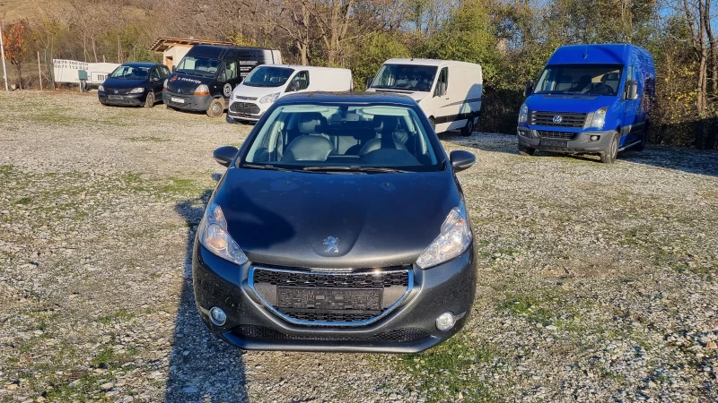 Peugeot 208 1.4HDI , снимка 9 - Автомобили и джипове - 52526909