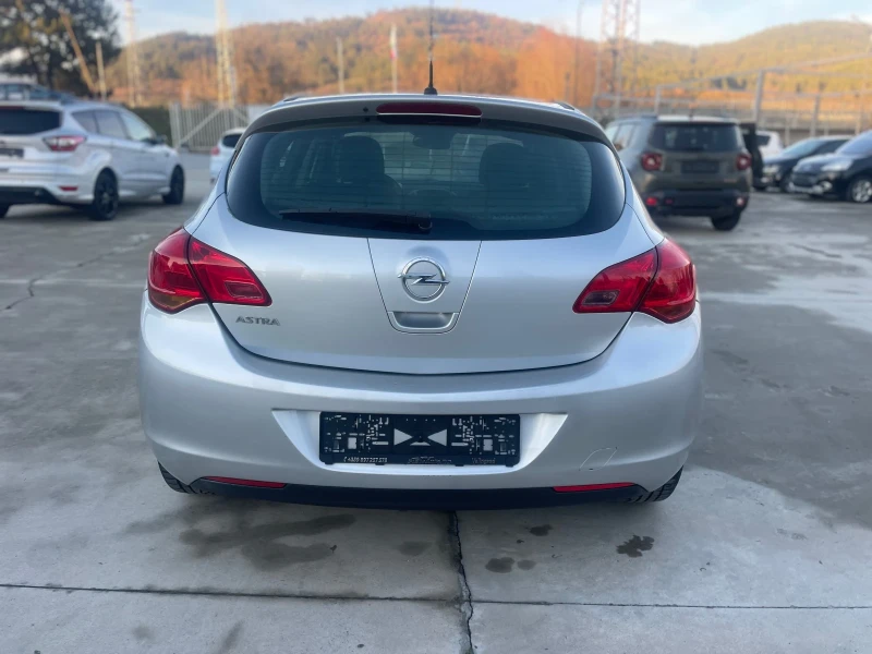 Opel Astra 1.6Benzin/102000km/, снимка 5 - Автомобили и джипове - 52710417