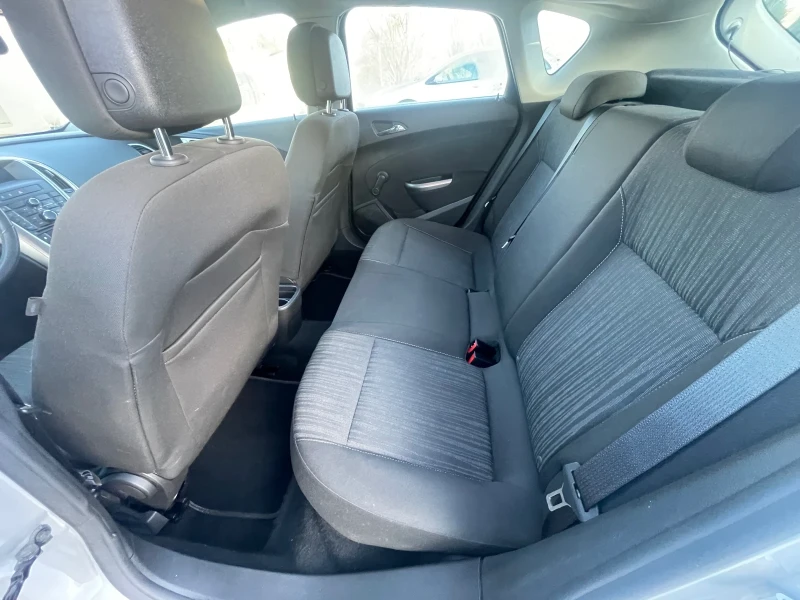 Opel Astra 1.6Benzin/102000km/, снимка 10 - Автомобили и джипове - 52710417