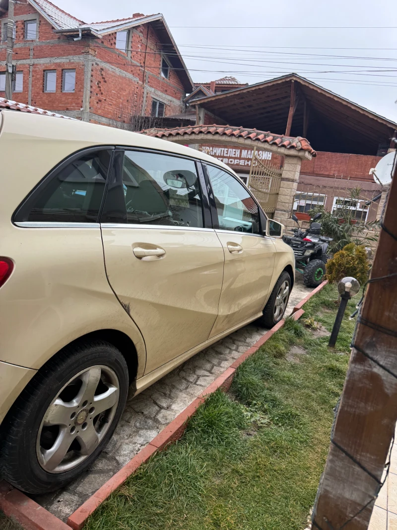 Mercedes-Benz 220, снимка 6 - Автомобили и джипове - 53465636