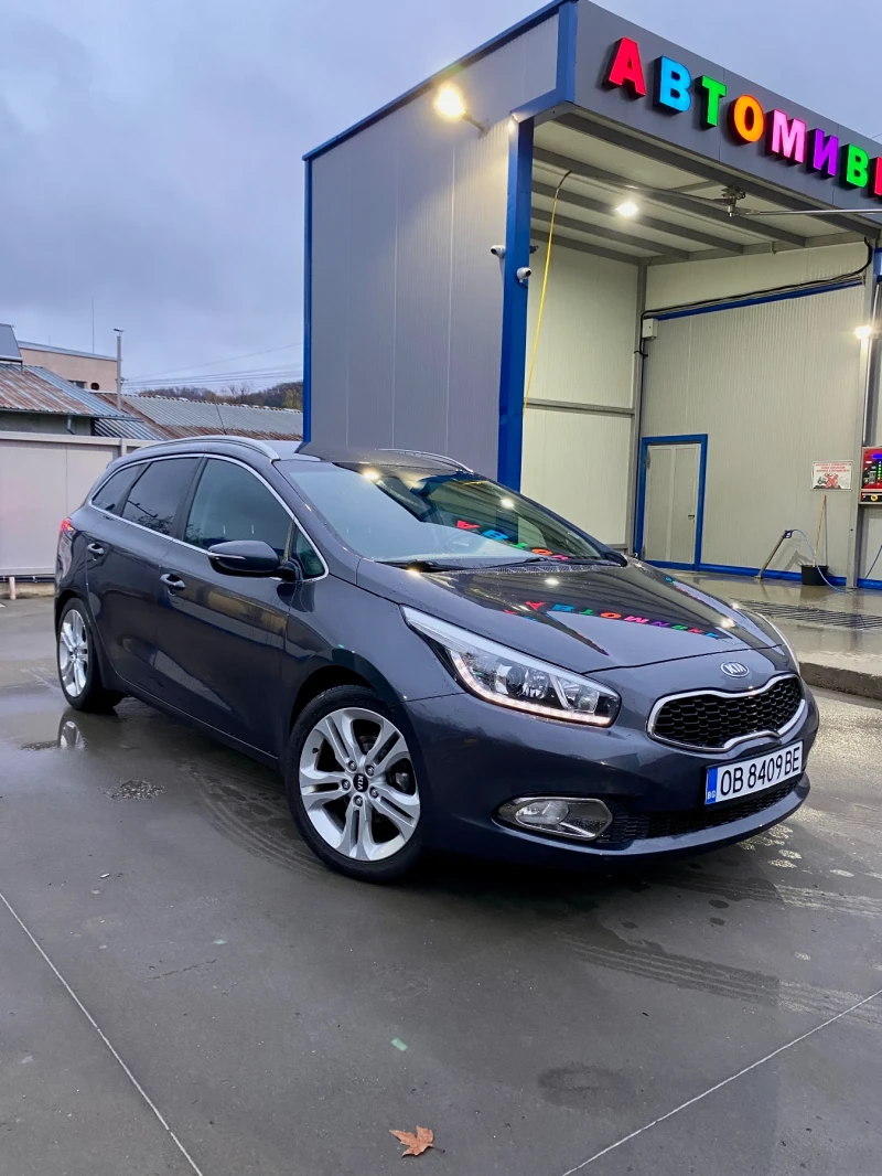 Kia Ceed 1.6 GDi Business/Navi, снимка 3 - Автомобили и джипове - 53566015