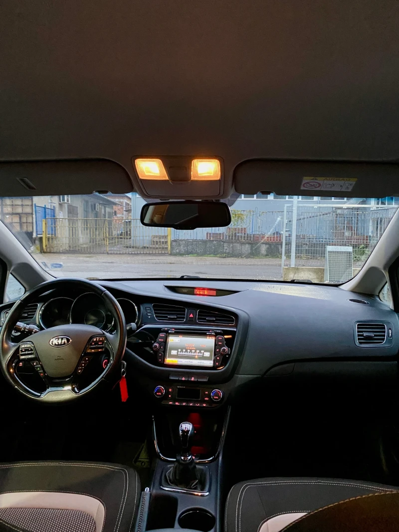 Kia Ceed 1.6 GDi Business/Navi, снимка 14 - Автомобили и джипове - 53566015