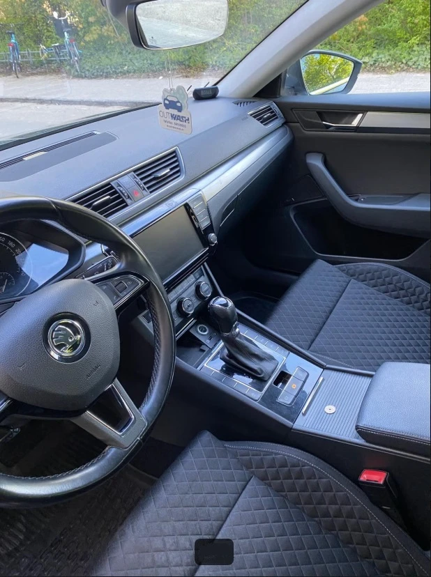 Skoda Superb 2.0 TDI, снимка 8 - Автомобили и джипове - 55144821