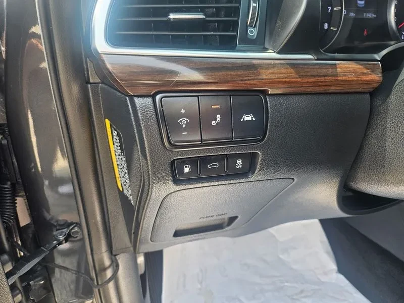 Kia K7 2.4 Gdi Noblesse, снимка 12 - Автомобили и джипове - 56223979