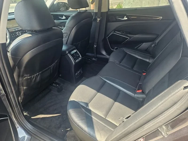 Kia K7 2.4 Gdi Noblesse, снимка 10 - Автомобили и джипове - 56223979