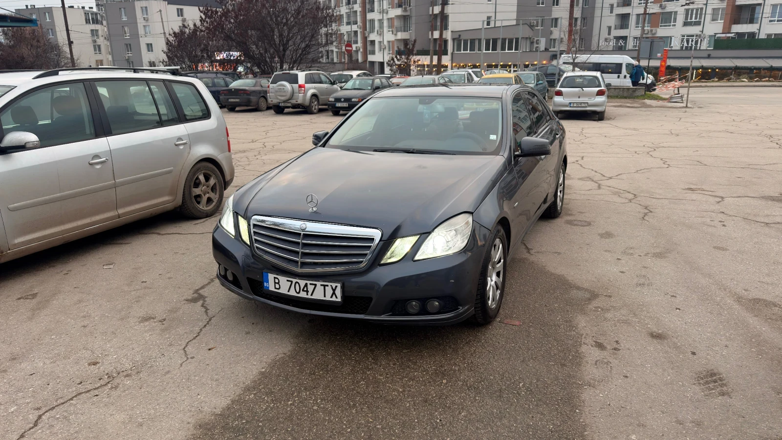 Mercedes-Benz E 220, снимка 1