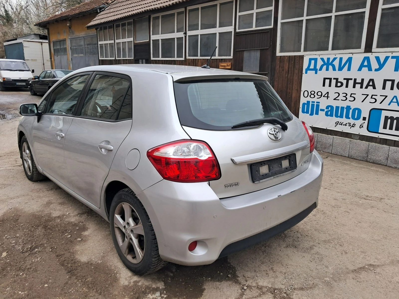 Toyota Auris 1.4 D4D - изображение 3