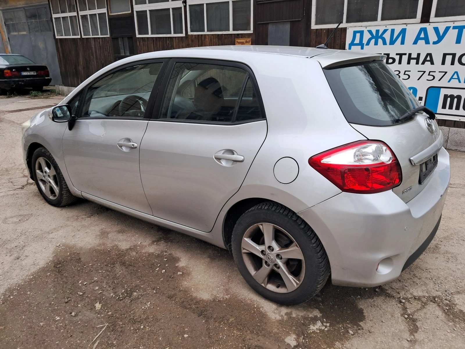 Toyota Auris 1.4 D4D - изображение 4