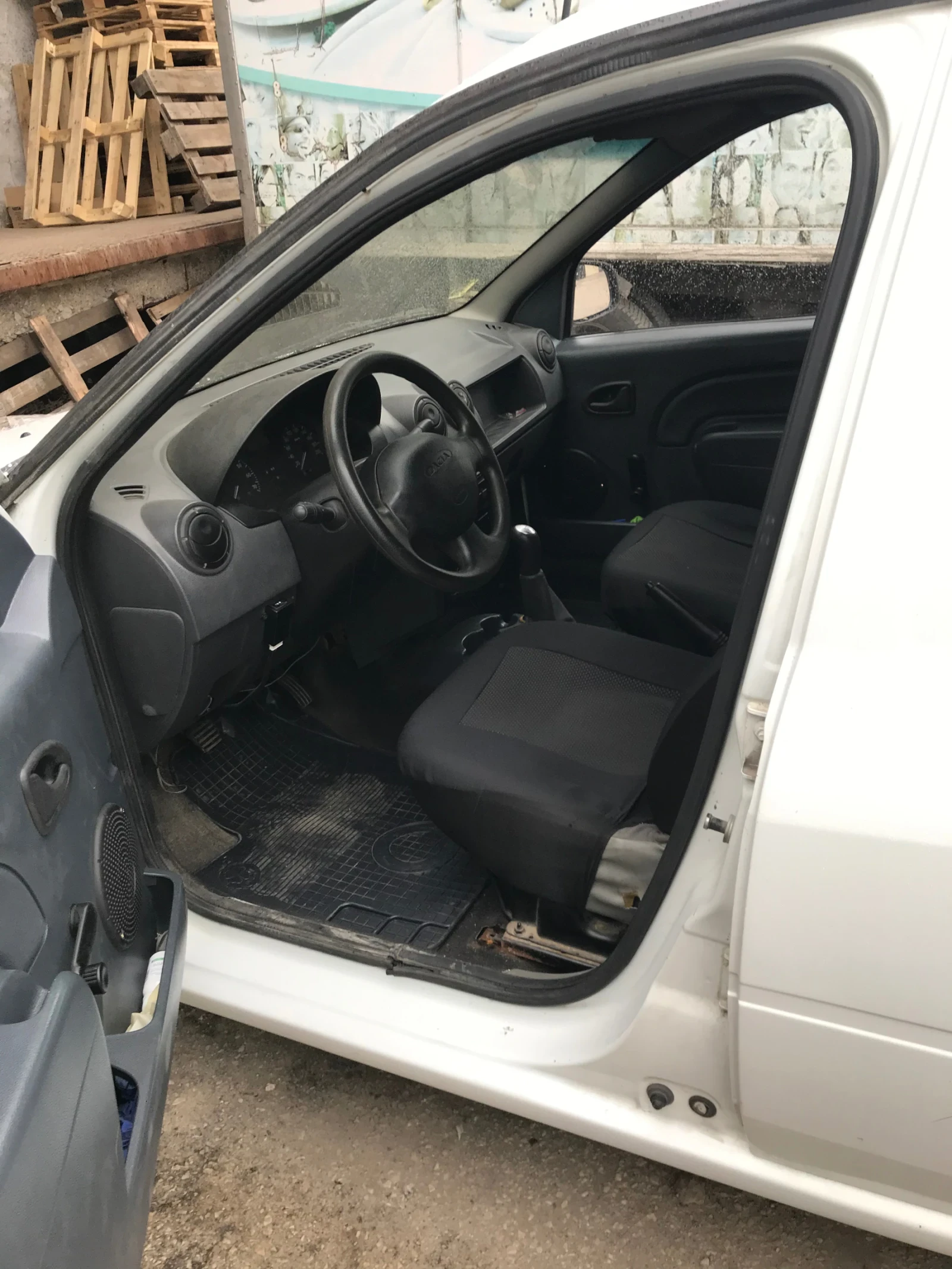 Dacia Logan 2бр. Метан и на газ - изображение 6