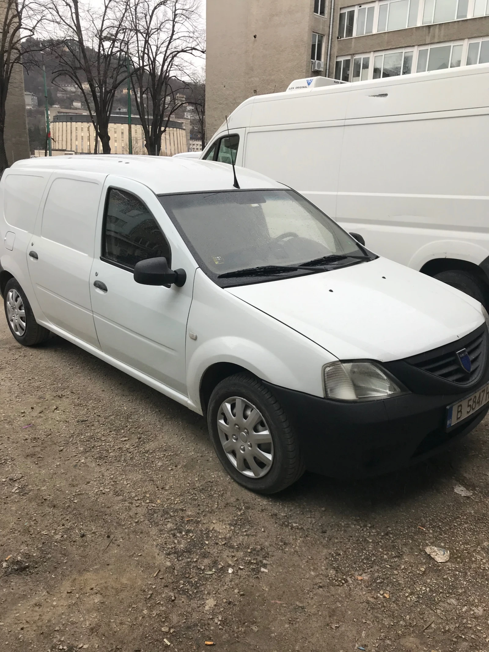 Dacia Logan 2бр. Метан и на газ - изображение 2