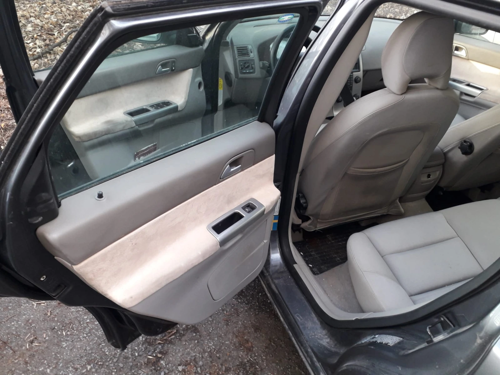Volvo V50  - изображение 9