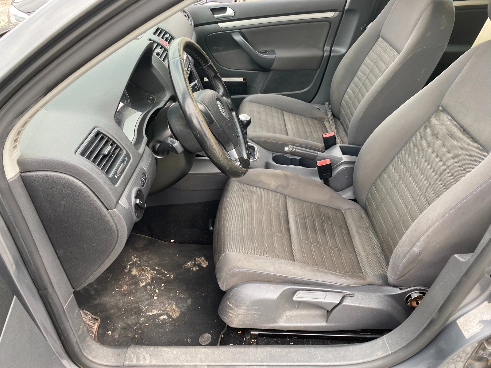 VW Golf 1.6 102к.с - изображение 7