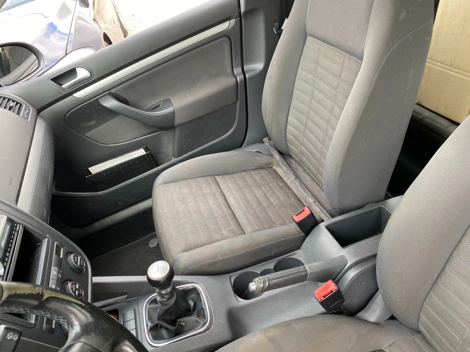 VW Golf 1.6 102к.с - изображение 8