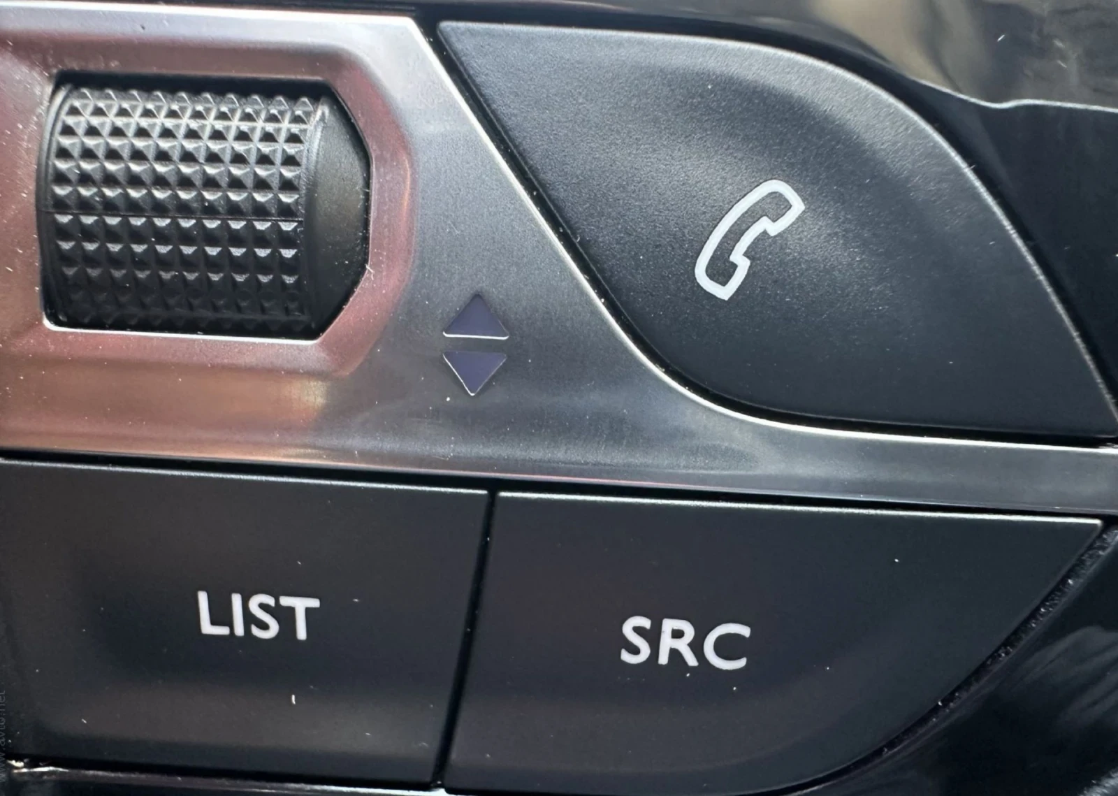 Peugeot 3008 1.6 Hybrid.225 Allure.Kamera.Led.Navi.165kw - изображение 9
