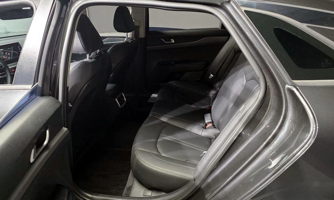 Kia K5 | Mobile.bg   11