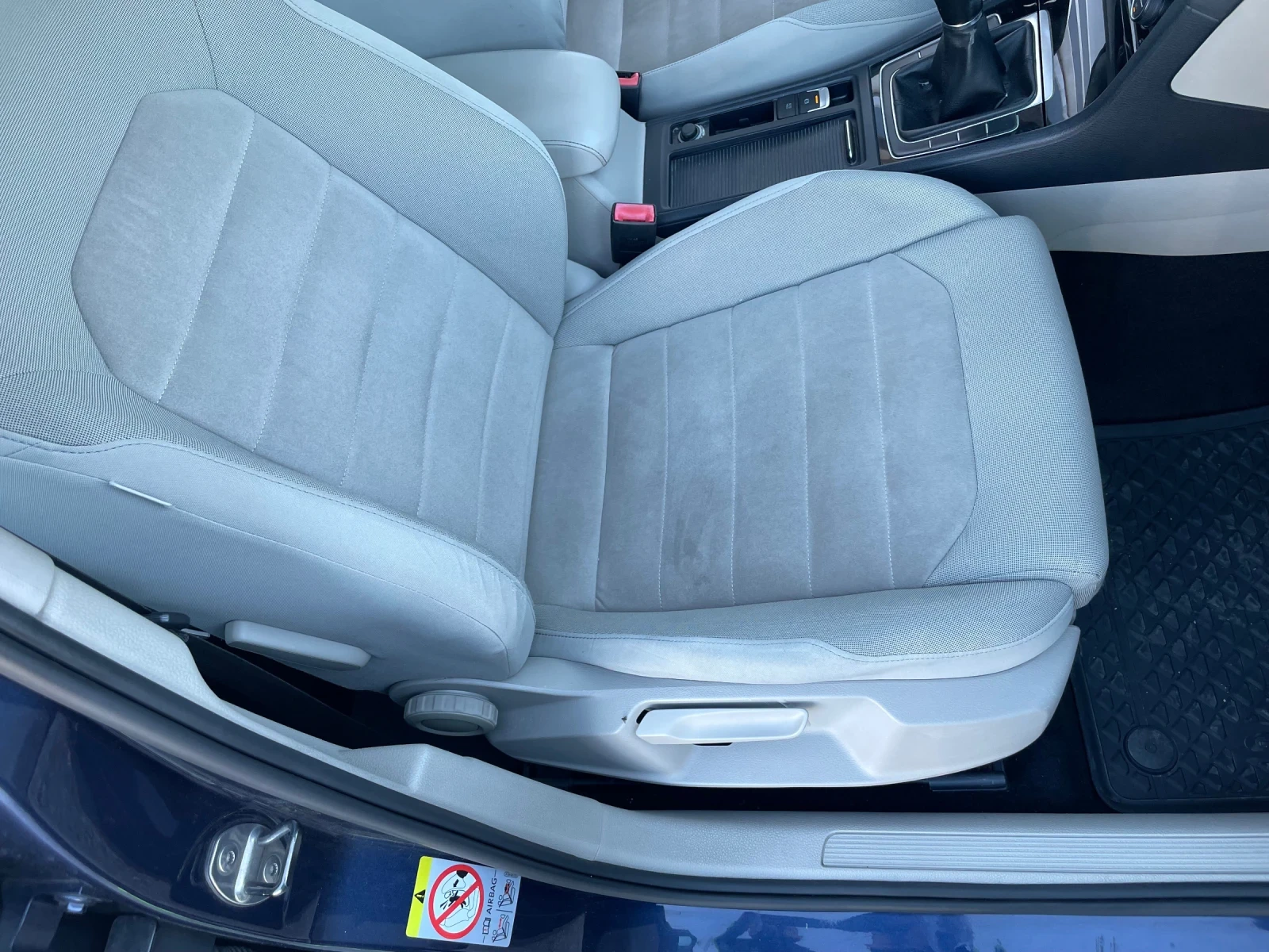 VW Golf 1.6TDI HIGHLINE BLUEMOTION EURO5B, снимка 11 - Автомобили и джипове - 52365685