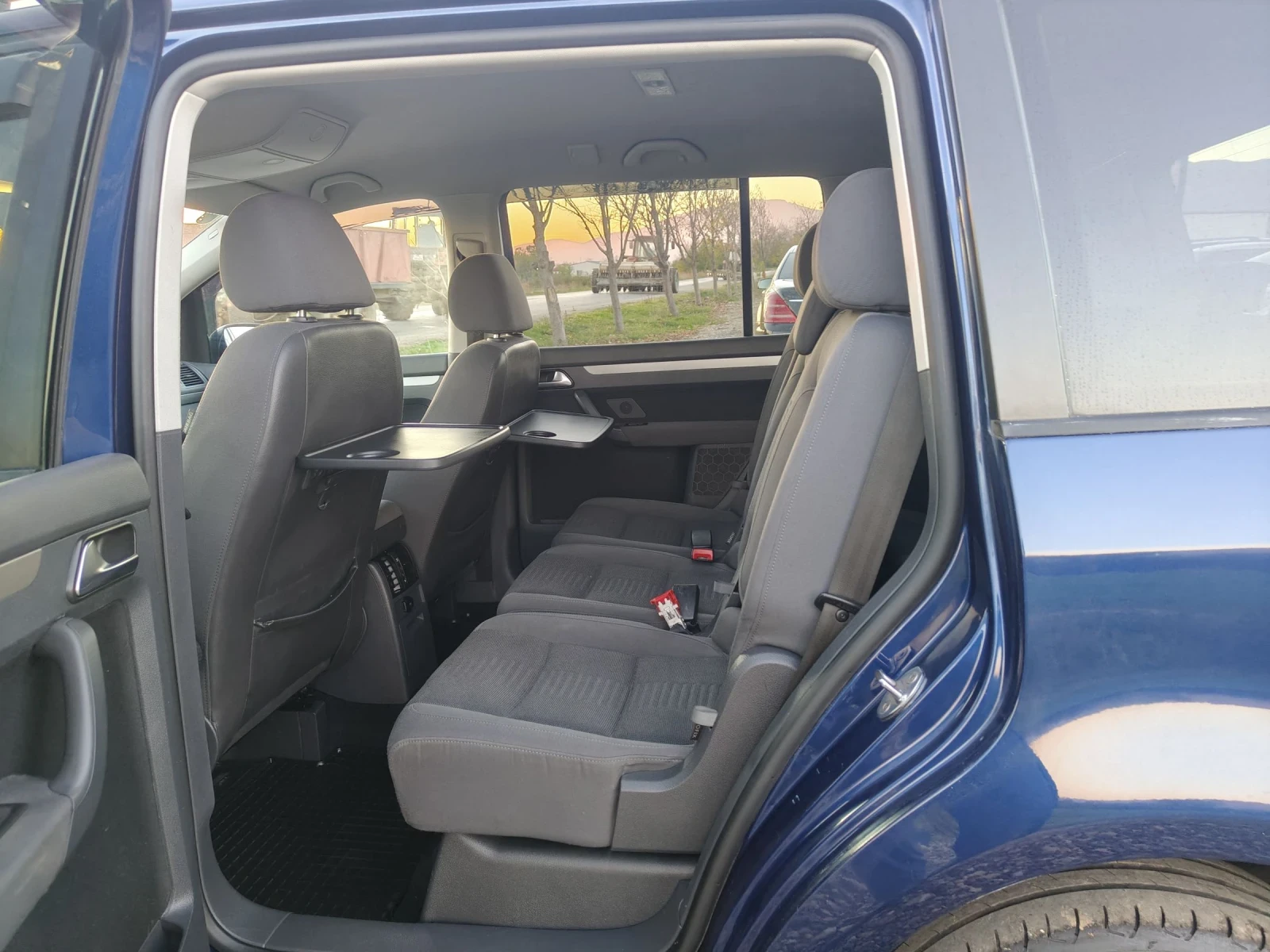 VW Touran 1.9TDI 105 2009  REAL 7  XENON  | Mobile.bg   14