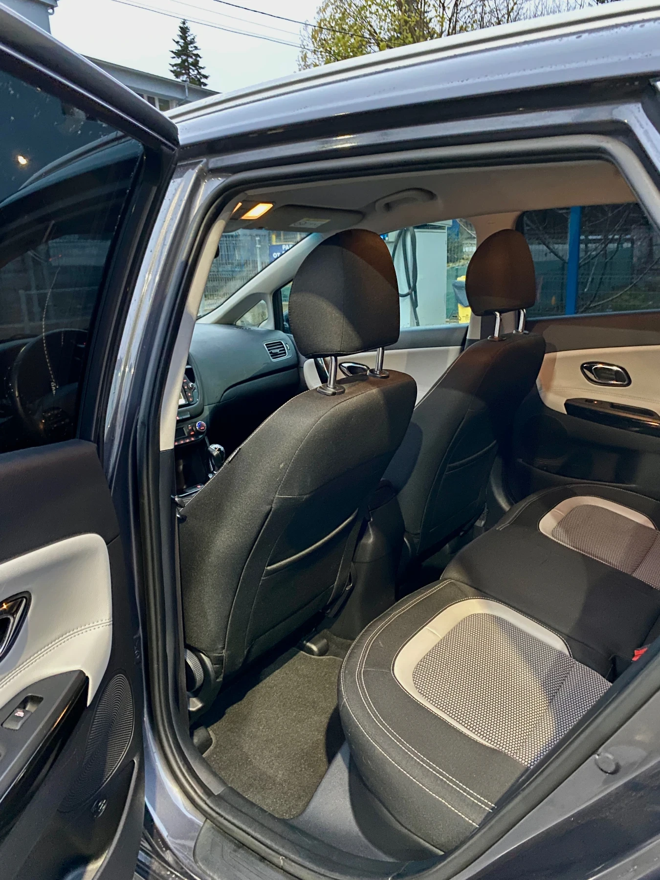 Kia Ceed 1.6 GDi Business/Navi | Mobile.bg � ����������� 12