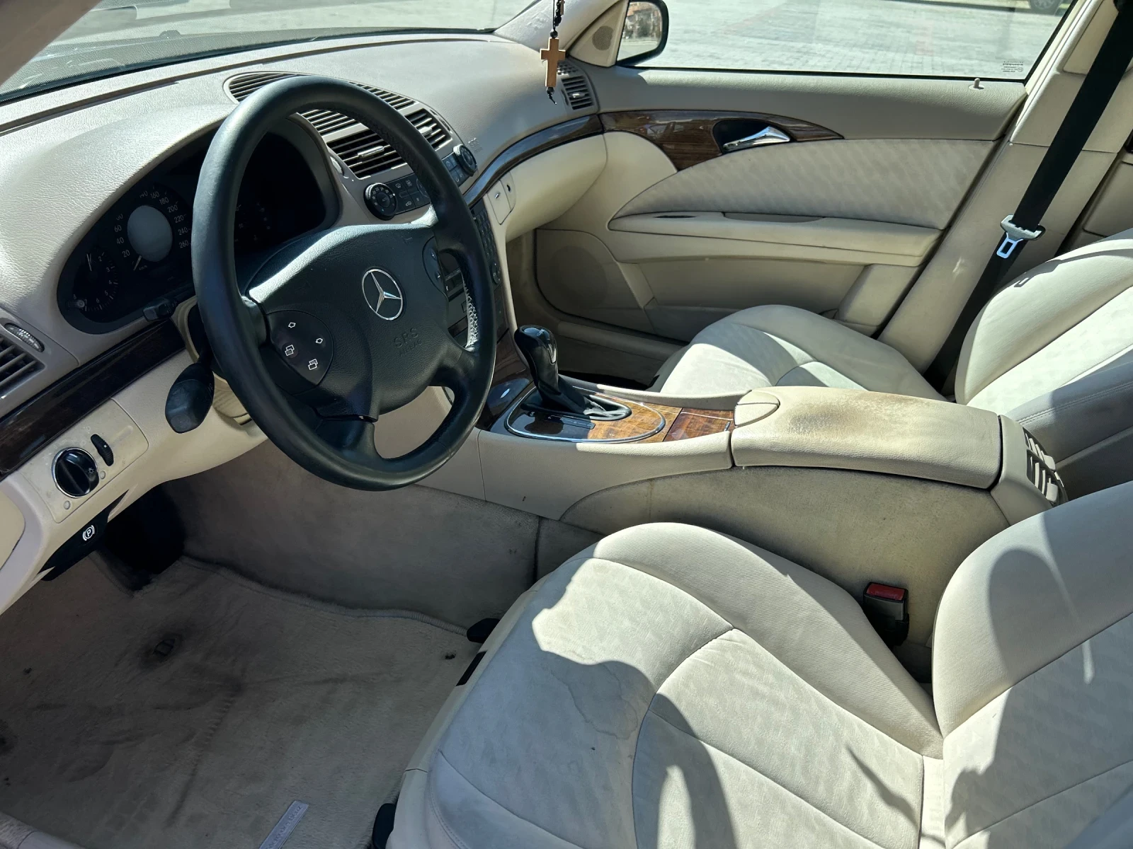 Mercedes-Benz E 220 CDI АВТОМАТ, снимка 12 - Автомобили и джипове - 53787612