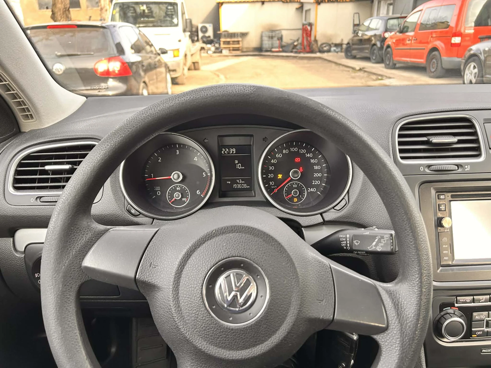 VW Golf Отлична, снимка 9 - Автомобили и джипове - 53793073
