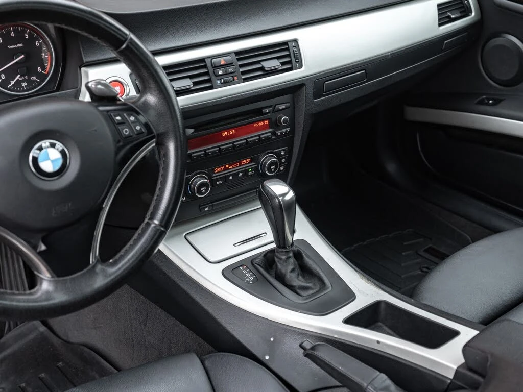 BMW 335 !RWD!* АвтоКредит* Цена до БГ* , снимка 11 - Автомобили и джипове - 53818116