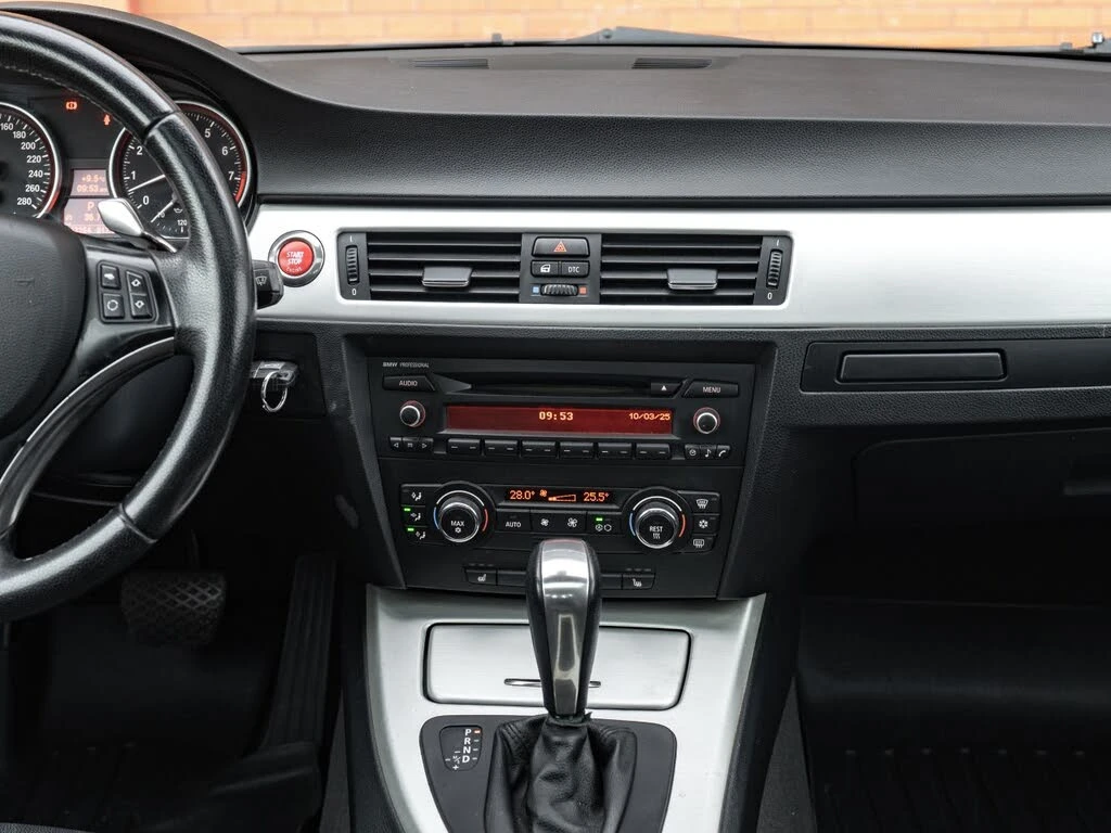 BMW 335 !RWD!* АвтоКредит* Цена до БГ* , снимка 9 - Автомобили и джипове - 53818116