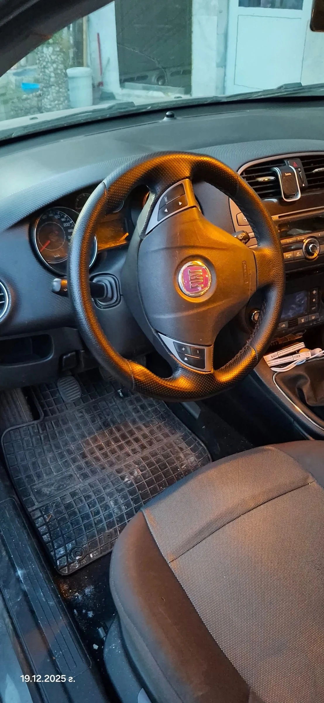 Fiat Bravo 1.6 mjet, снимка 14 - Автомобили и джипове - 53978334