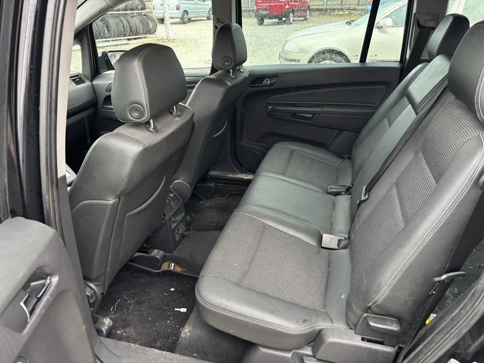 Opel Zafira B, снимка 8 - Автомобили и джипове - 54112959