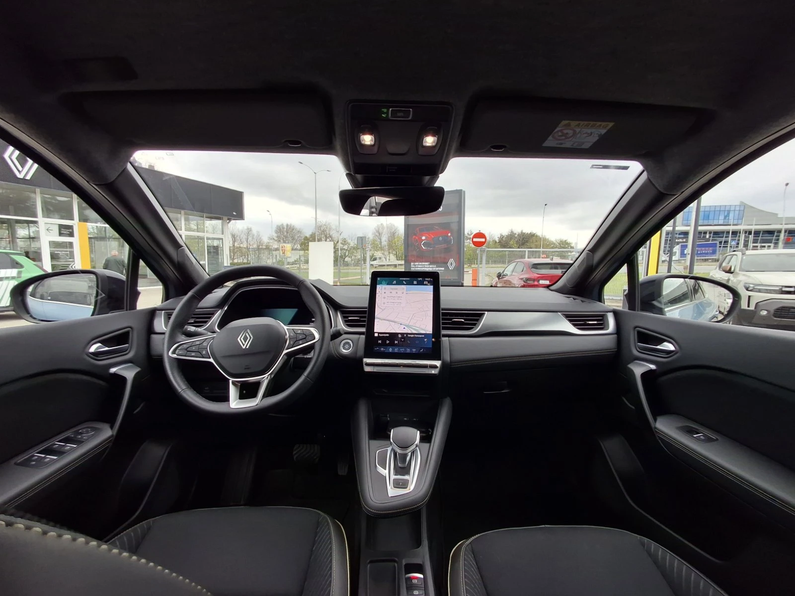 Renault Symbioz e-tech full hybrid 145, снимка 10 - Автомобили и джипове - 54267504