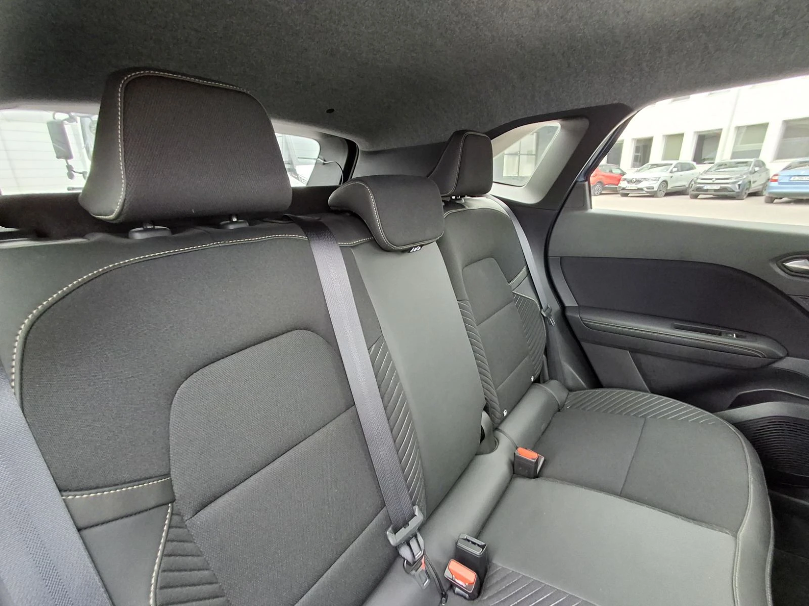 Renault Symbioz e-tech full hybrid 145, снимка 16 - Автомобили и джипове - 54267504