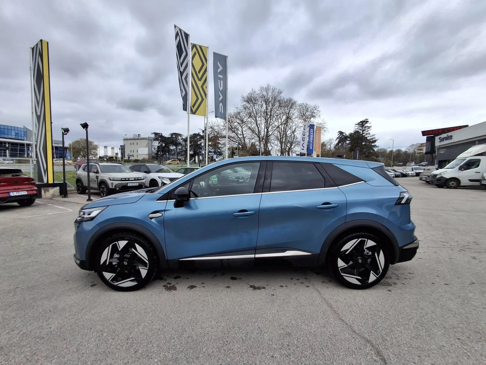 Renault Symbioz e-tech full hybrid 145, снимка 8 - Автомобили и джипове - 54267504