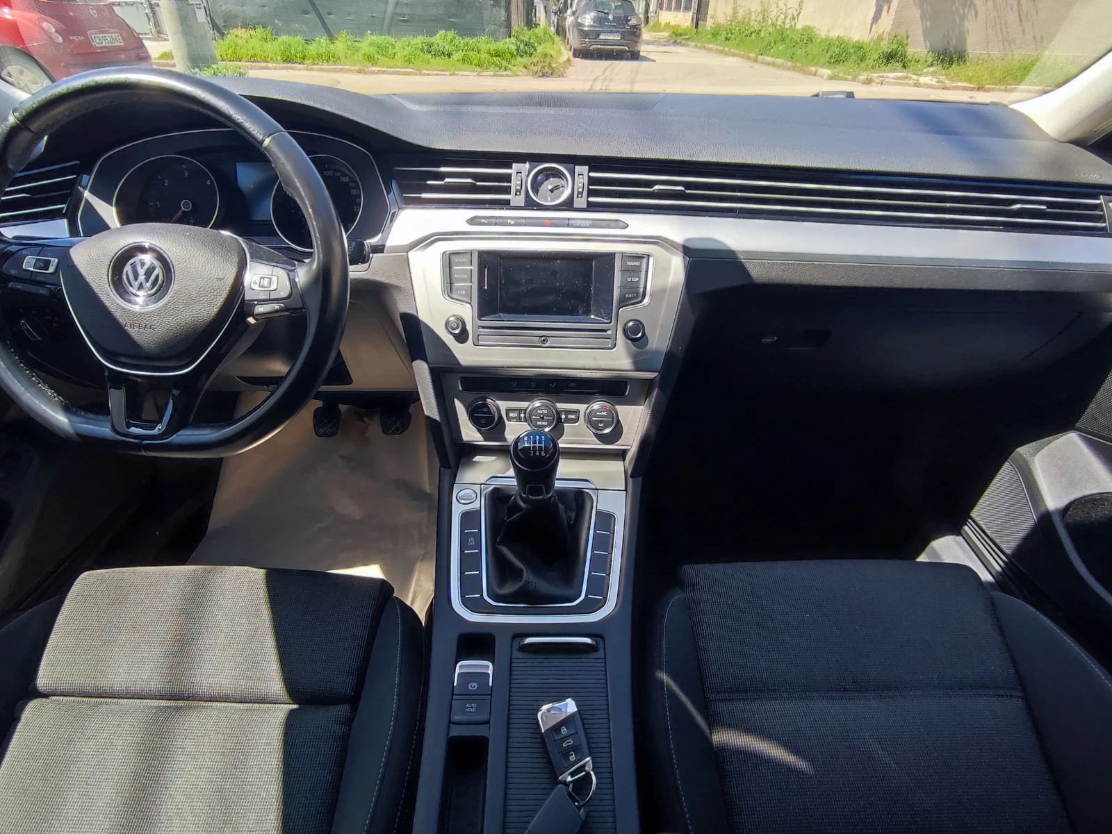 VW Passat 2.0TDI-150kc-6ck-EXECUTIVE-HIGHLINE-BMT, снимка 10 - Автомобили и джипове - 54320515