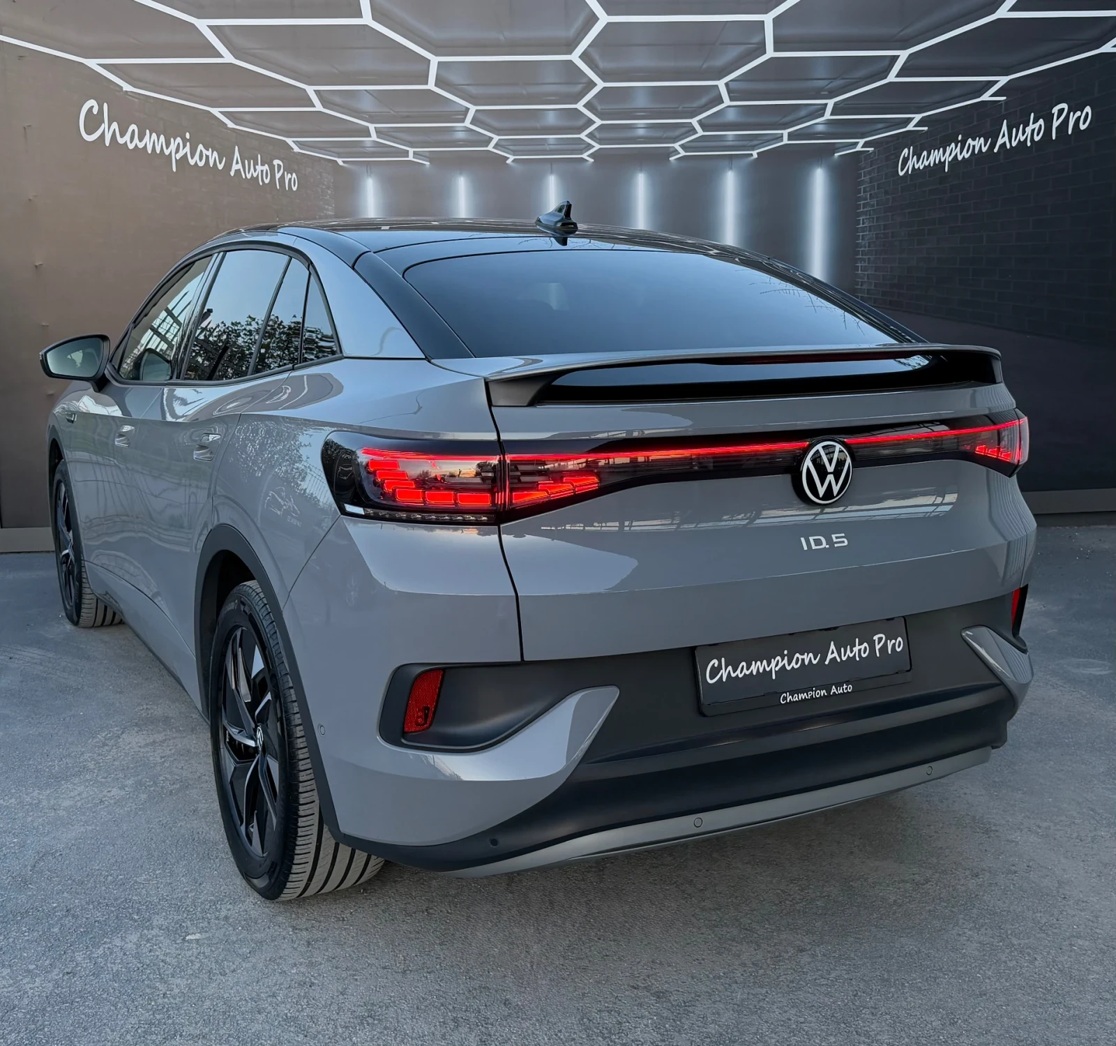 VW ID.5 Pro 82kw, снимка 4 - Автомобили и джипове - 54333444