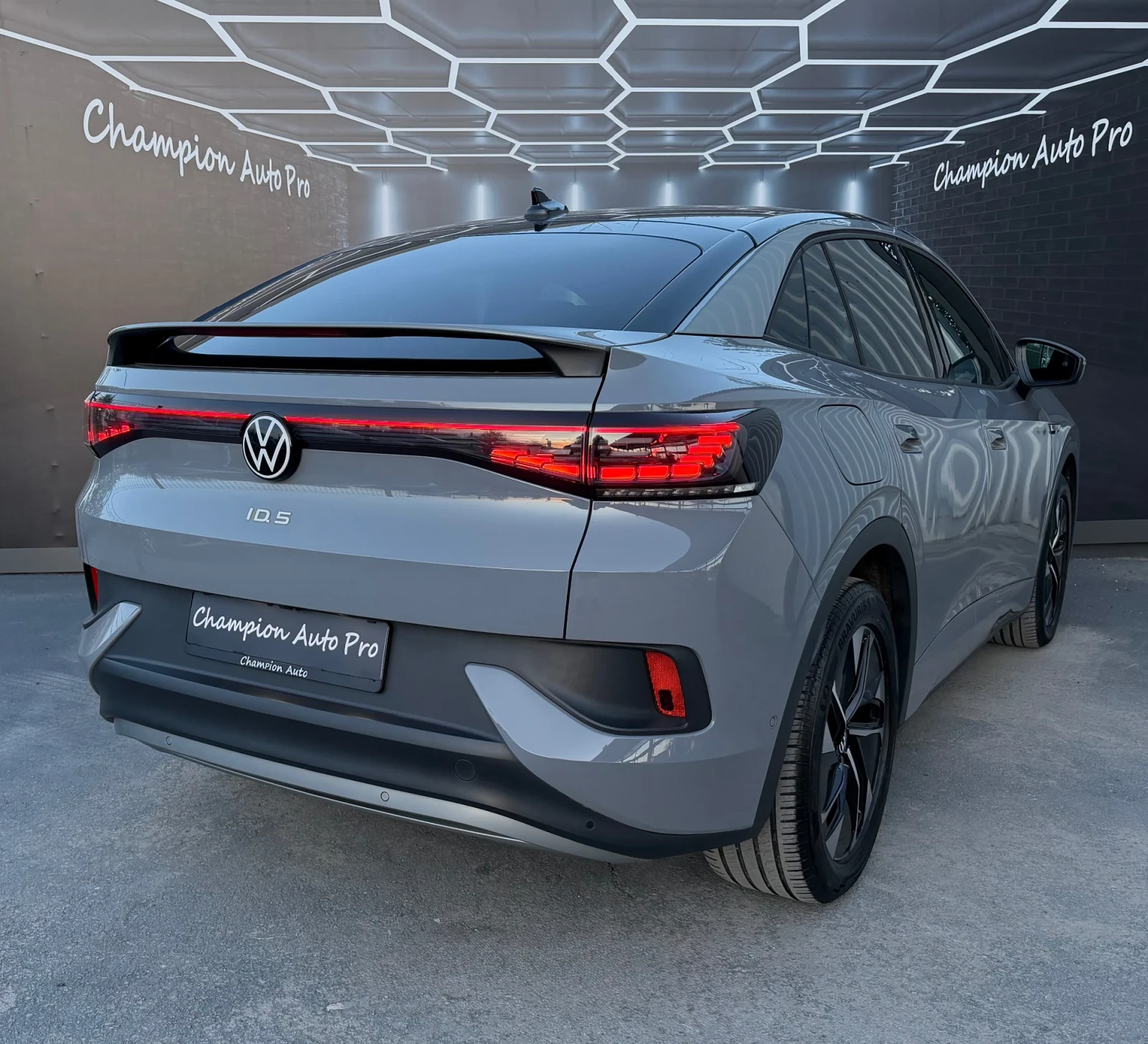 VW ID.5 Pro 82kw, снимка 6 - Автомобили и джипове - 54333444