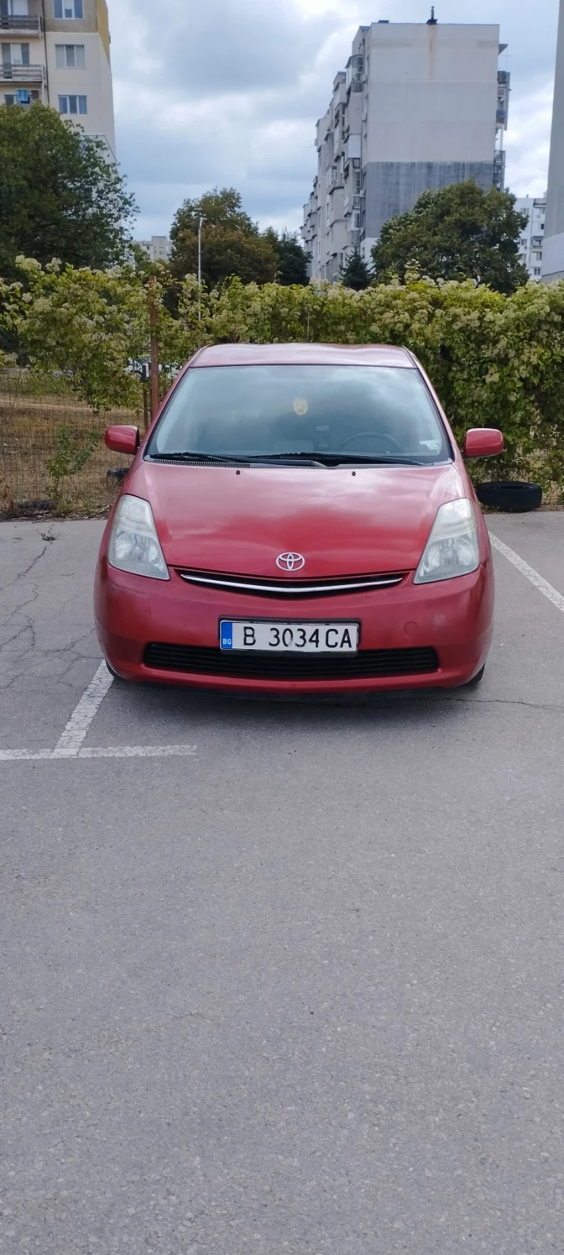 Toyota Prius 1.5 Hybrid + газ