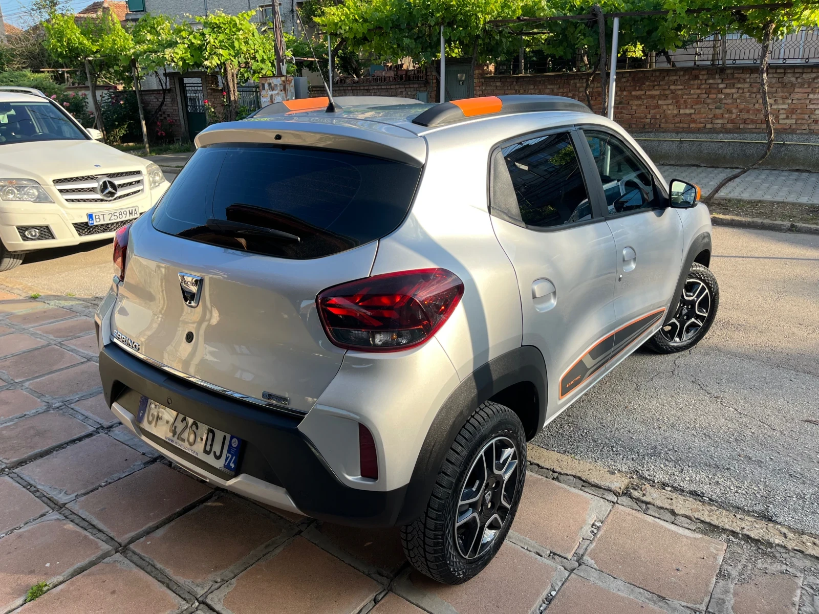 Dacia Spring Comfort + , снимка 4 - Автомобили и джипове - 54811472