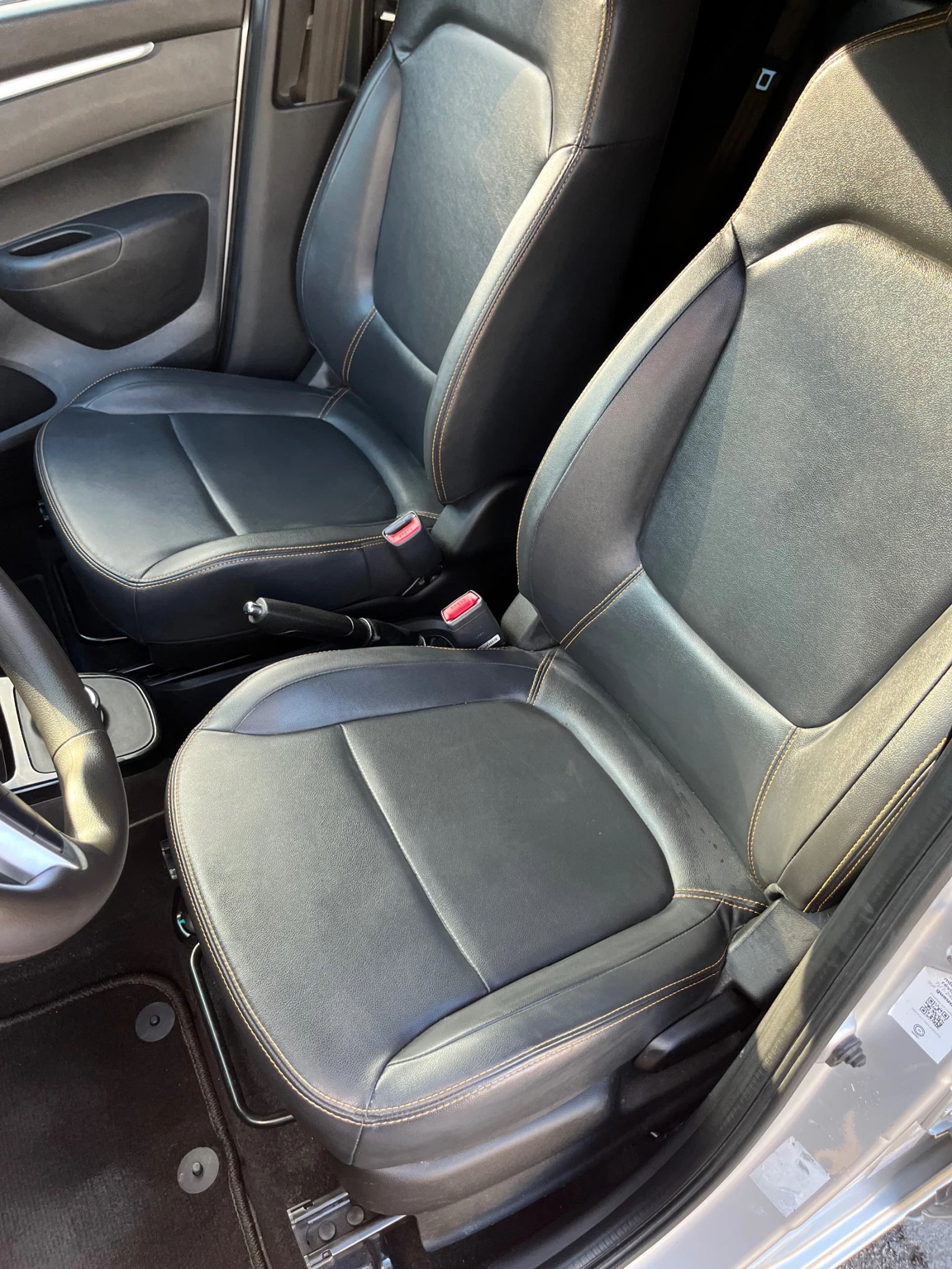 Dacia Spring Comfort + , снимка 6 - Автомобили и джипове - 54811472