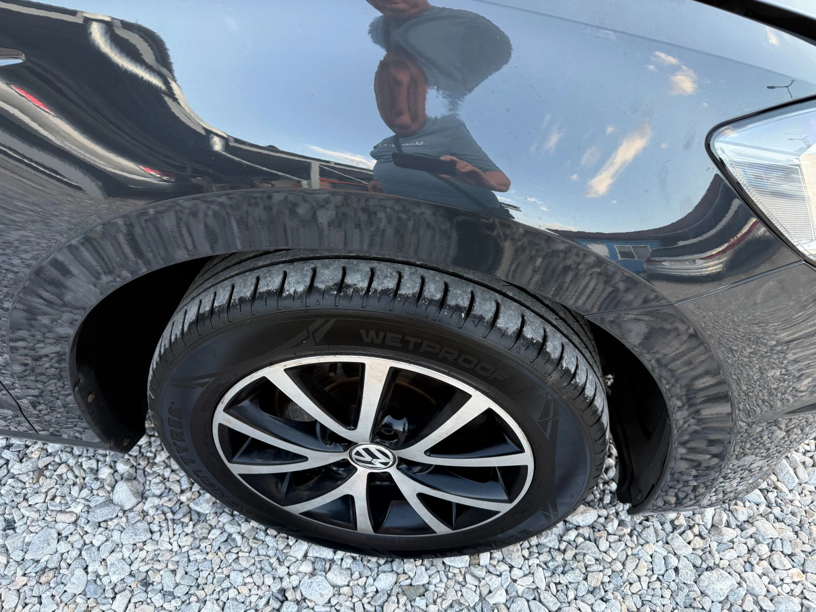 VW Touran  РЕАЛНИ КИЛОМЕТРИ !! НОВ ВНОС !! ЕВРО 6 !!, снимка 16 - Автомобили и джипове - 55829330
