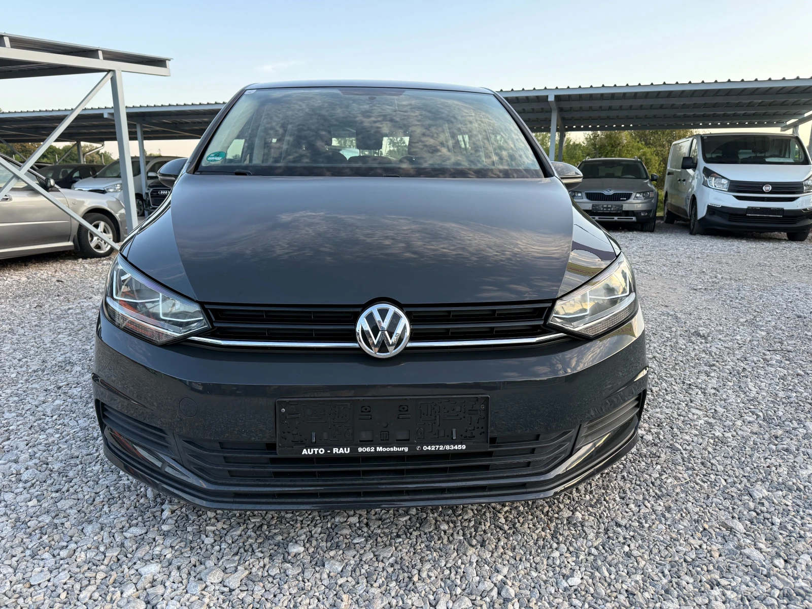 VW Touran  РЕАЛНИ КИЛОМЕТРИ !! НОВ ВНОС !! ЕВРО 6 !!, снимка 8 - Автомобили и джипове - 55829330