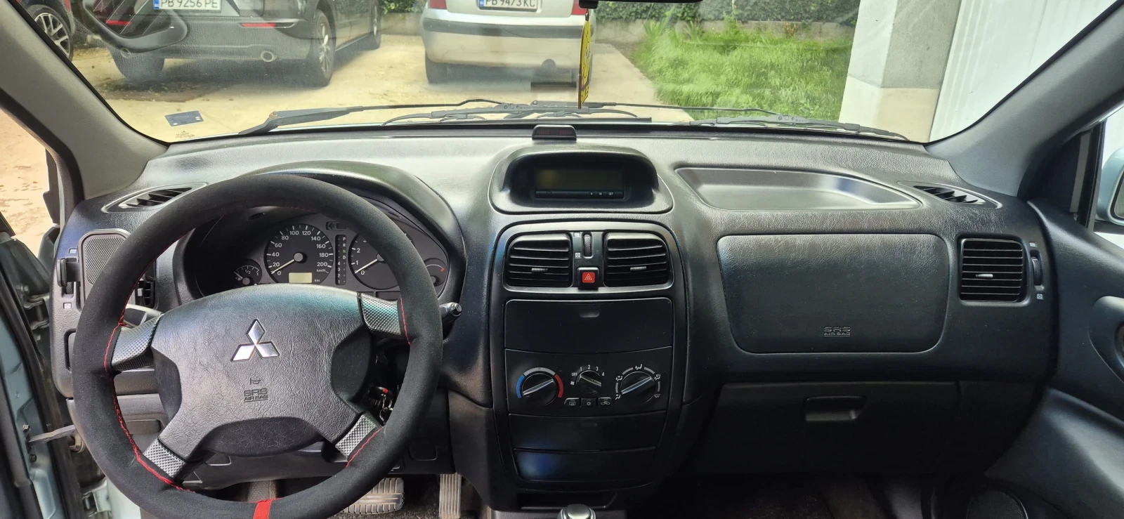 Mitsubishi Space star, снимка 6 - Автомобили и джипове - 56088511