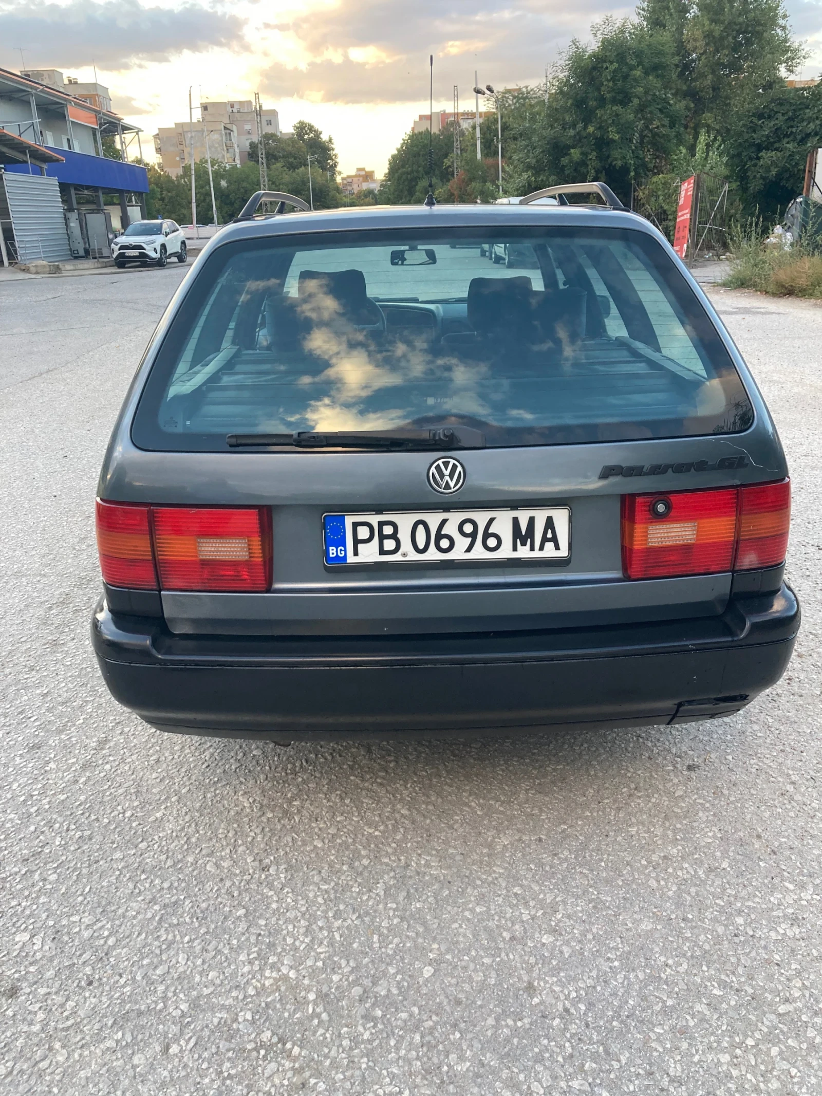 VW Passat, снимка 4 - Автомобили и джипове - 56247236