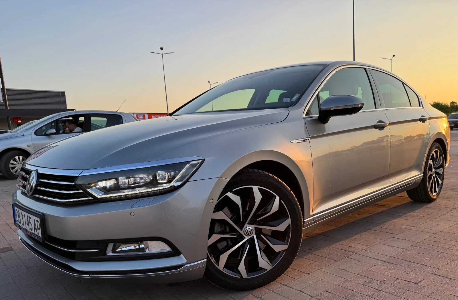 VW Passat BiTDI 4Motion DSG Highline Digital cockpit