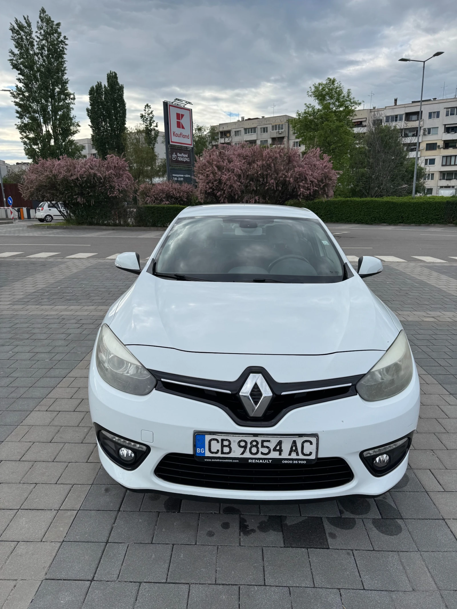 Renault Fluence 1.5 D, снимка 2 - Автомобили и джипове - 56316926