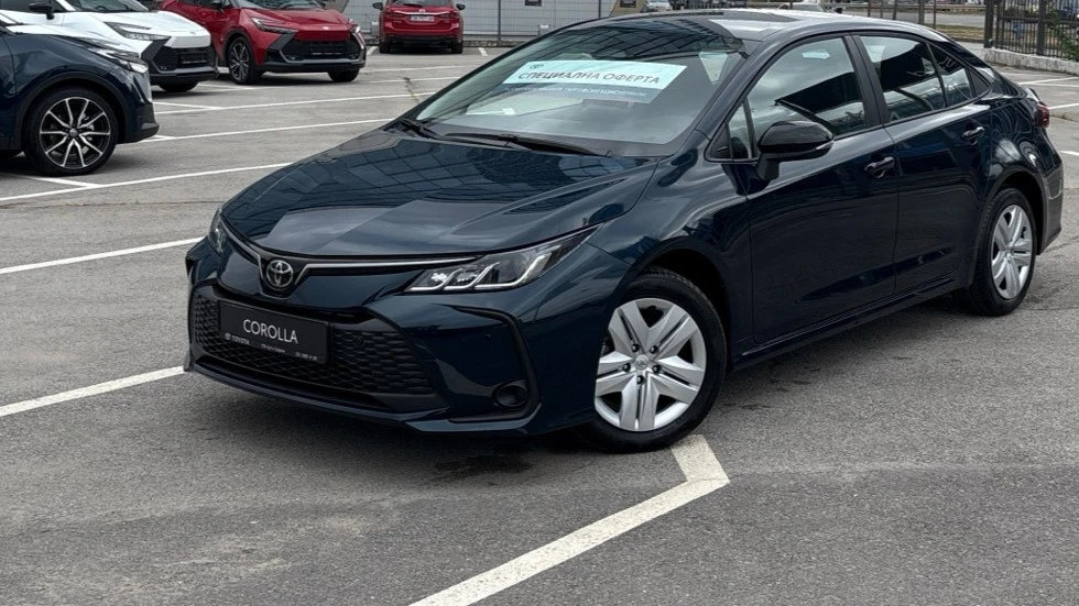 Toyota Corolla 1.5 6MT Comfort, снимка 2 - Автомобили и джипове - 56704911