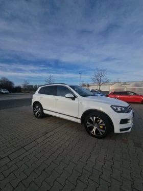 Обява за продажба на VW Touareg R-Line, обдухване, печка, дистроник, ФУЛ МАКС ~34 990 лв. - изображение 3