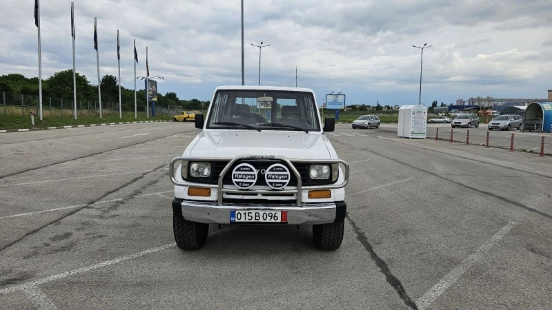 Toyota Land cruiser 2.4 Бензин, снимка 1 - Автомобили и джипове - 45874192