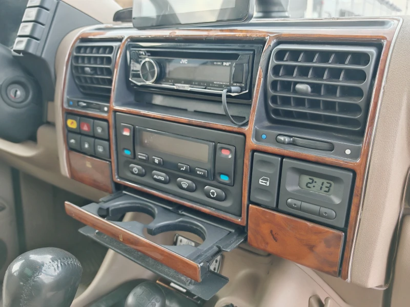 Land Rover Discovery 4.0 V8, снимка 14 - Автомобили и джипове - 48419147